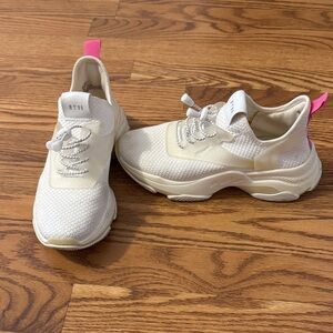 Steve Madden White Knit Platform Sneakers with Pink Heel Loop